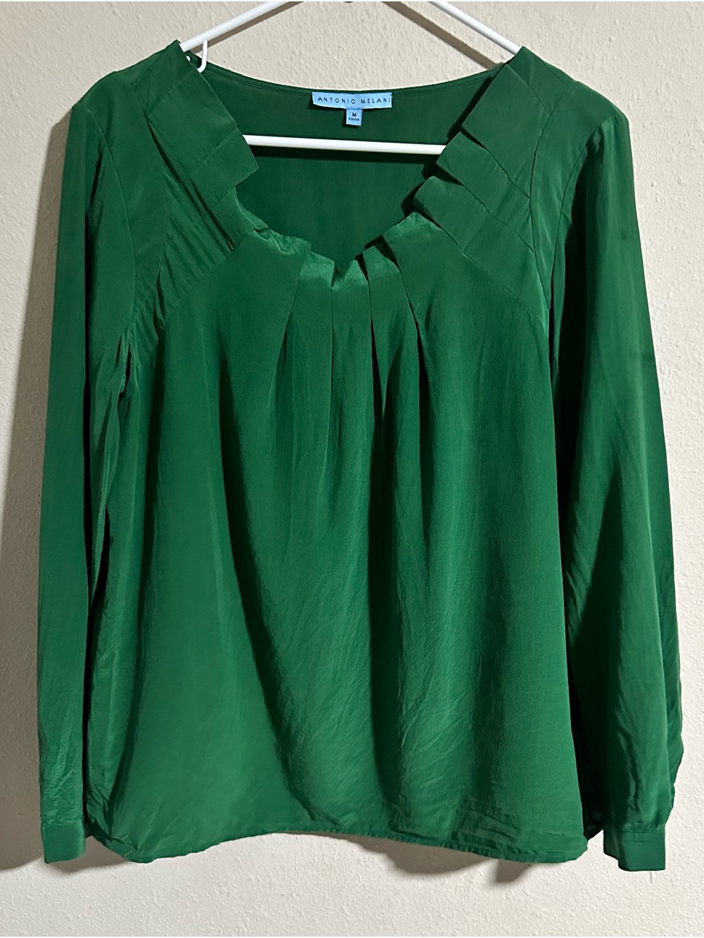 Antonio Melani Women's Emerald Green 100% Silk Pleated Blouse